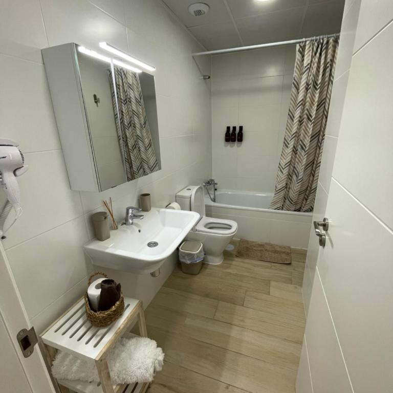 New Aires de Guadaiza apartment - Two-Bedroom Apartment with Mountain View - 16