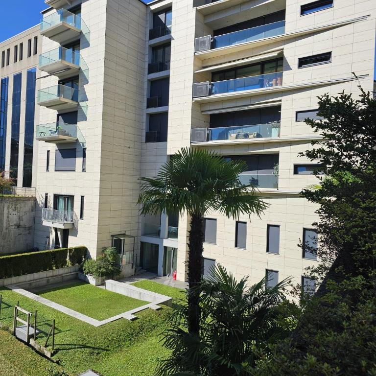 Experience The Loft! LOFT 18, downtown, near the lake FREE PARKING available - Appartamento con 1 Camera da Letto - 18