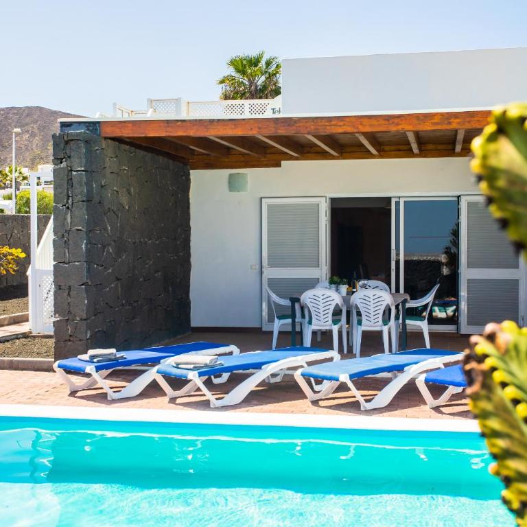 Villa Aleksandra Spacious for 8 guests, Heated Pool, Mountain Views - Casa de 4 dormitorios - 22