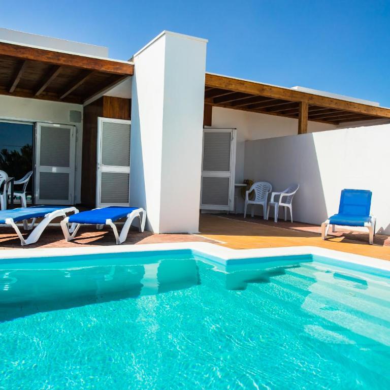 Villa Aleksandra Spacious for 8 guests, Heated Pool, Mountain Views - Casa de 4 dormitorios - 24
