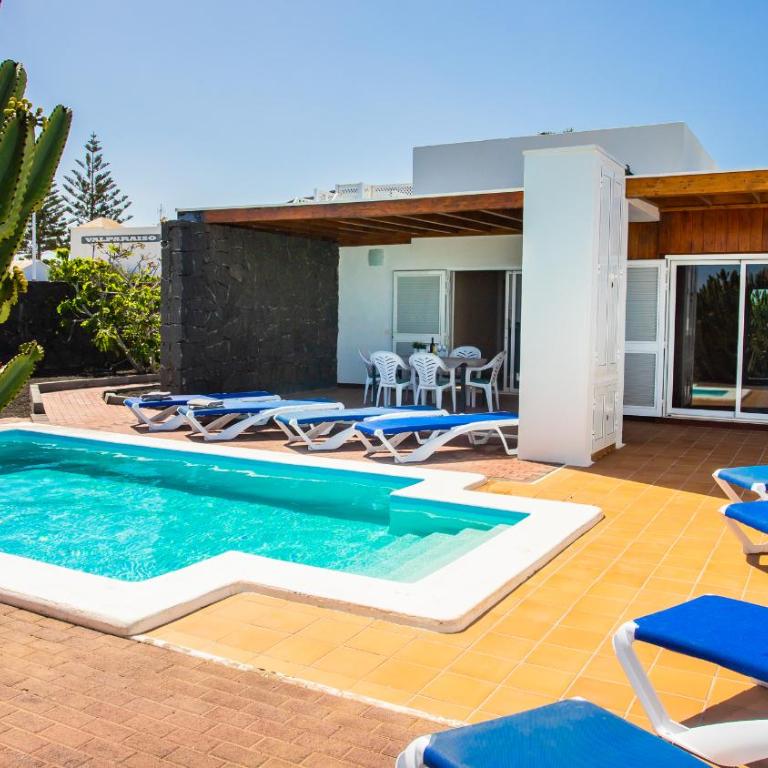 Villa Aleksandra Spacious for 8 guests, Heated Pool, Mountain Views - Casa de 4 dormitorios - 32