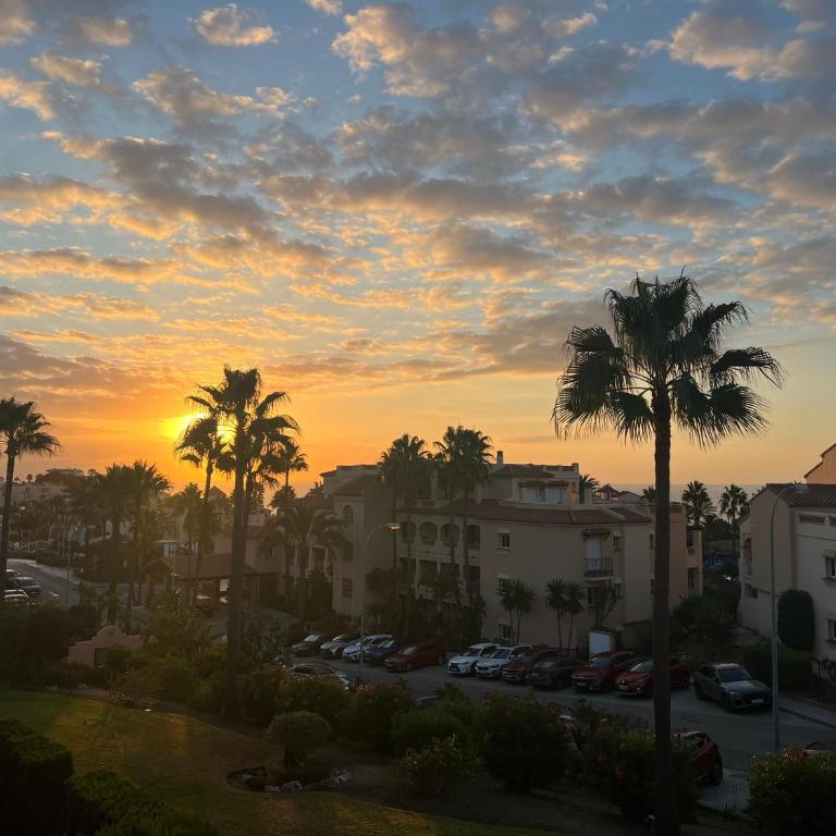 Sunset View - Apartment with Sea View - 1