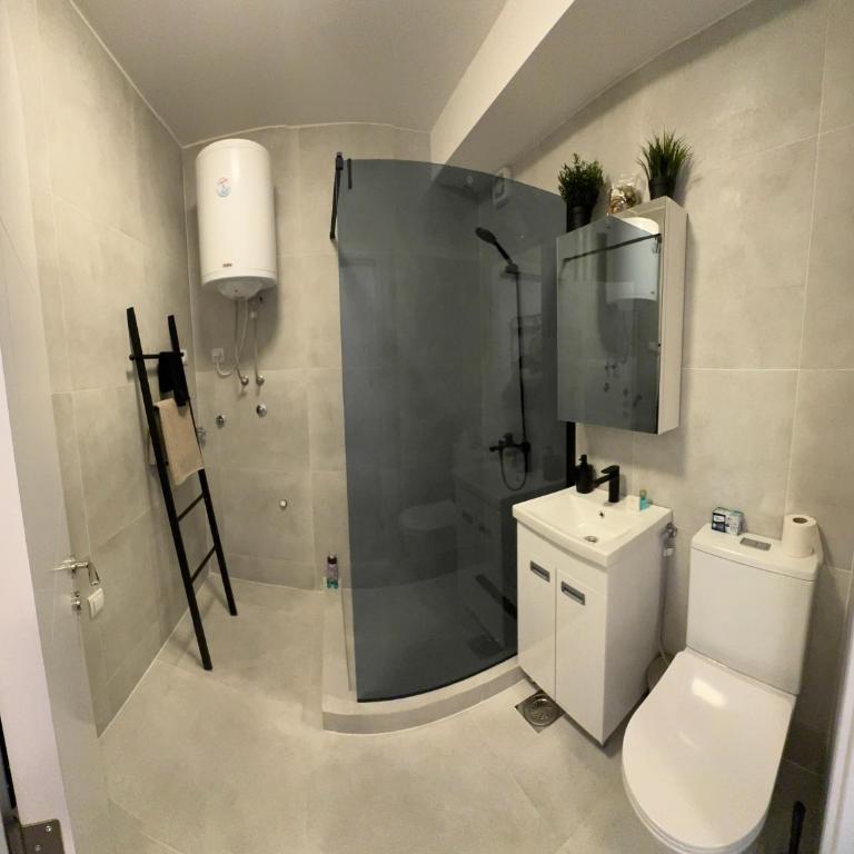 LUNI Apartmants Vracar - Luksuzna Trokrevetna Soba - 40