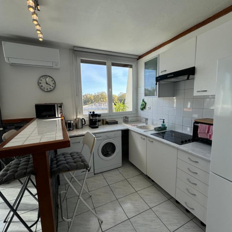 Appartement Port Marianne Montpellier - Apartamento de 2 dormitorios - 65