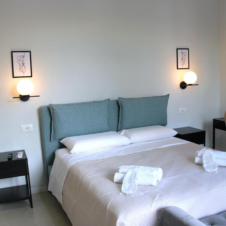 InCentro Elegant Rooms - Camera Tripla con Vista Città - 11