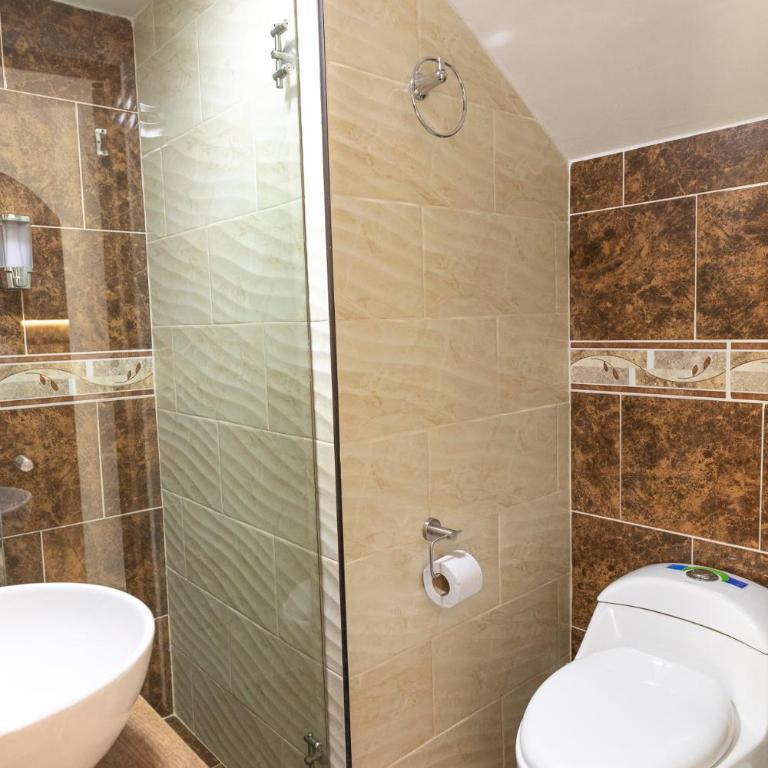 Vista Verde - Three-Bedroom Apartment - 12