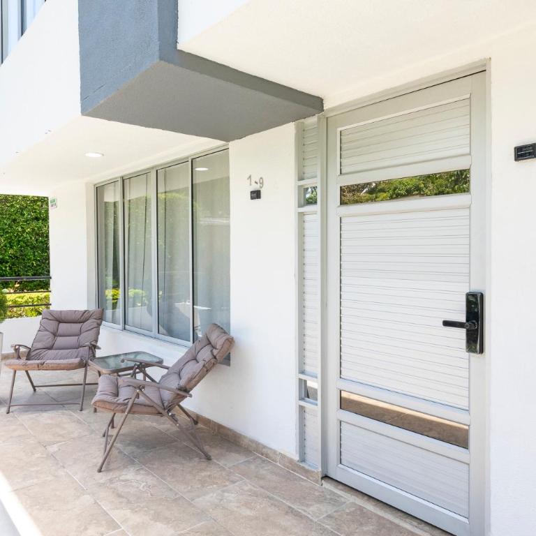 Vista Verde - Three-Bedroom Apartment - 13