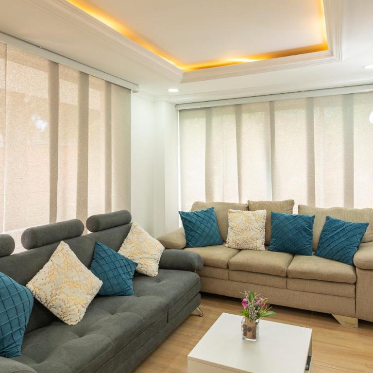Vista Verde - Three-Bedroom Apartment - 16