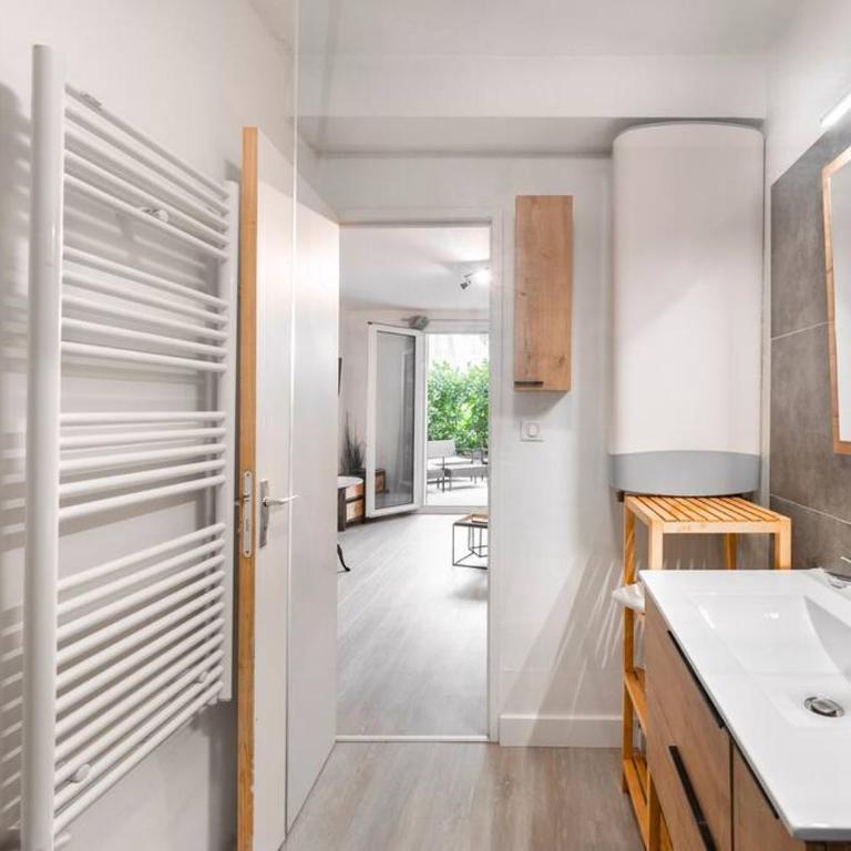 Élégant studio Gréoux Les Bains - Apartment - Erdgeschoss - 9
