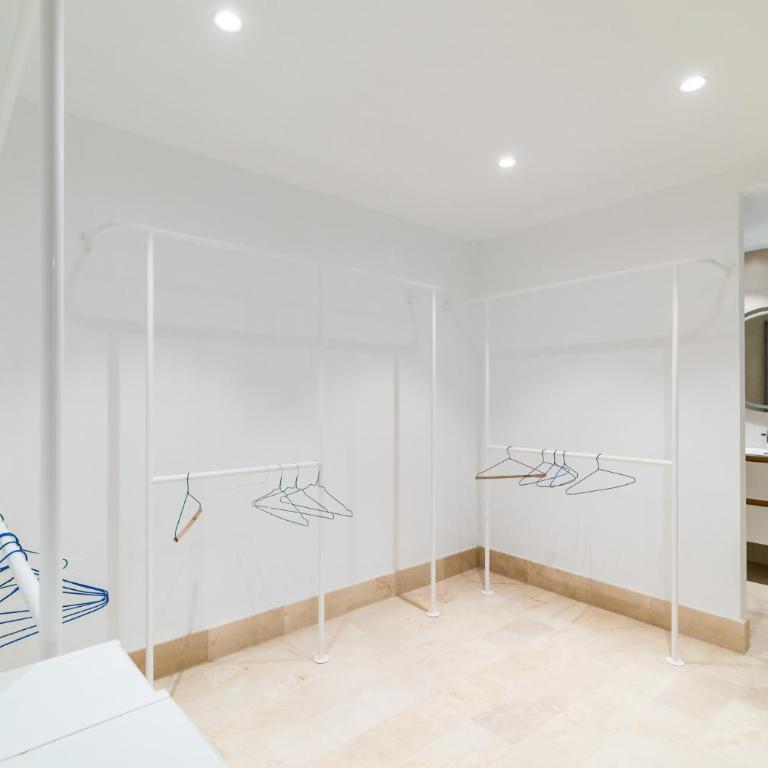 Familiar y luminoso piso 145 m2 cerca P Congresos - Three-Bedroom Apartment - 30