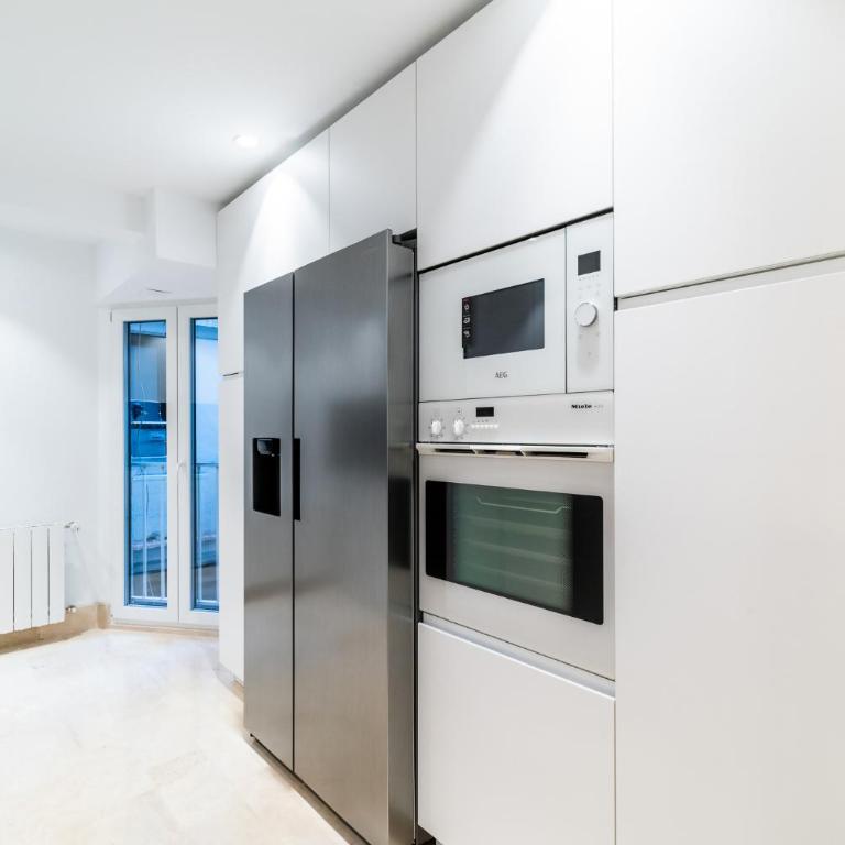 Familiar y luminoso piso 145 m2 cerca P Congresos - Three-Bedroom Apartment - 12