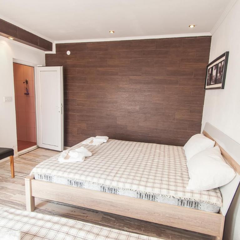 Rooms and Apartments Milana - Twin Room - 4