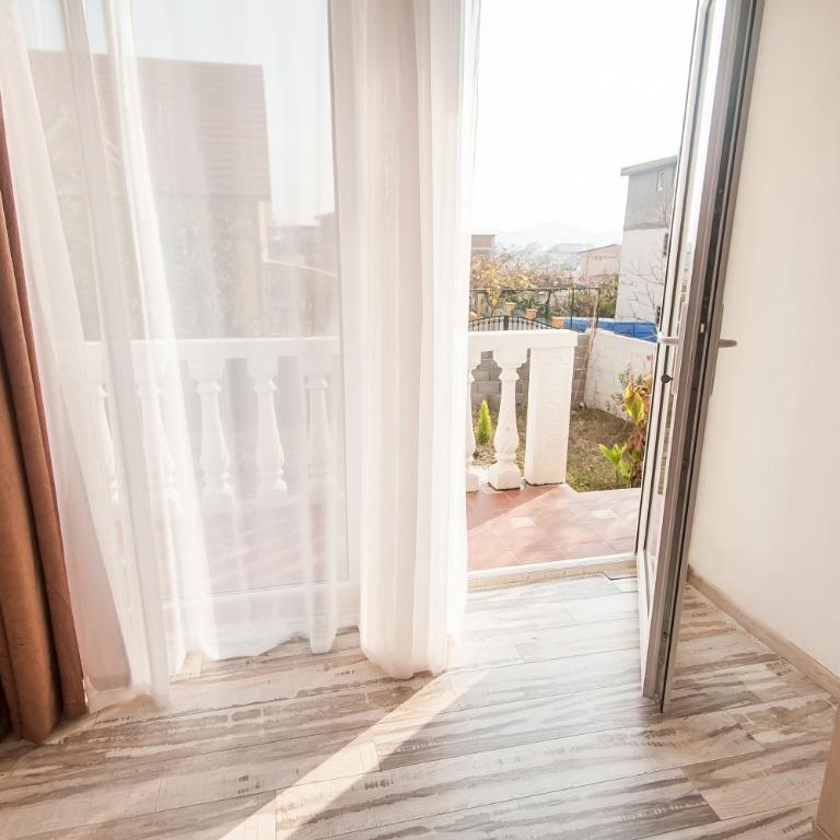 Rooms and Apartments Milana - Twin Room - 13