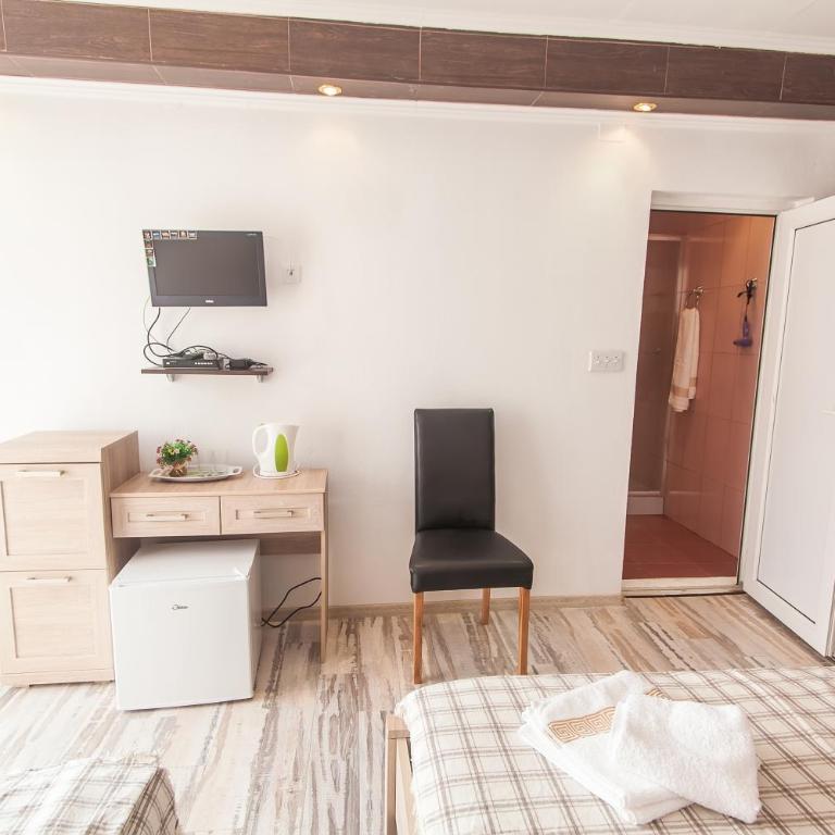 Rooms and Apartments Milana - Twin Room - 15
