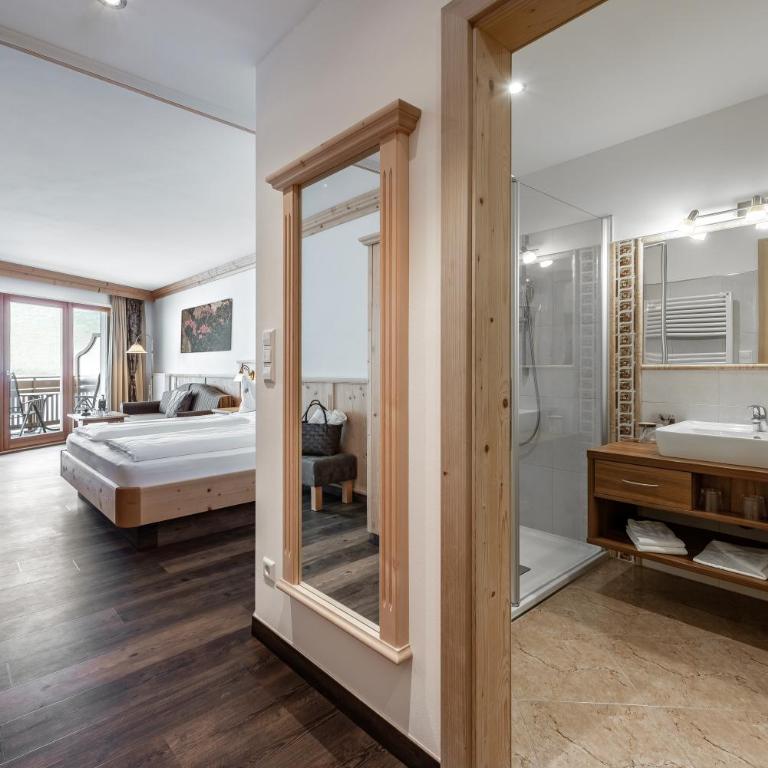 Hotel Edelweiss - Doppelzimmer mit Balkon - 3