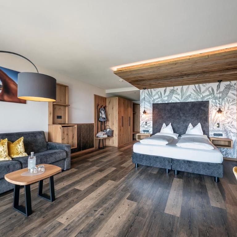 Hotel Edelweiss - Deluxe Suite mit Kingsize-Bett - 3