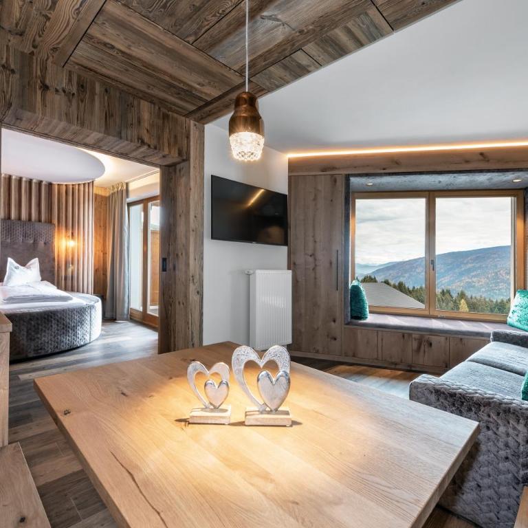 Hotel Edelweiss - Suite mit Himmelbett und Bergblick - 4