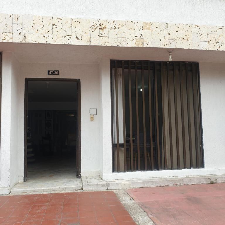 Apartaestudio Norte la Flora parqueadero exclusivo - Apartamento de 1 dormitorio - 6