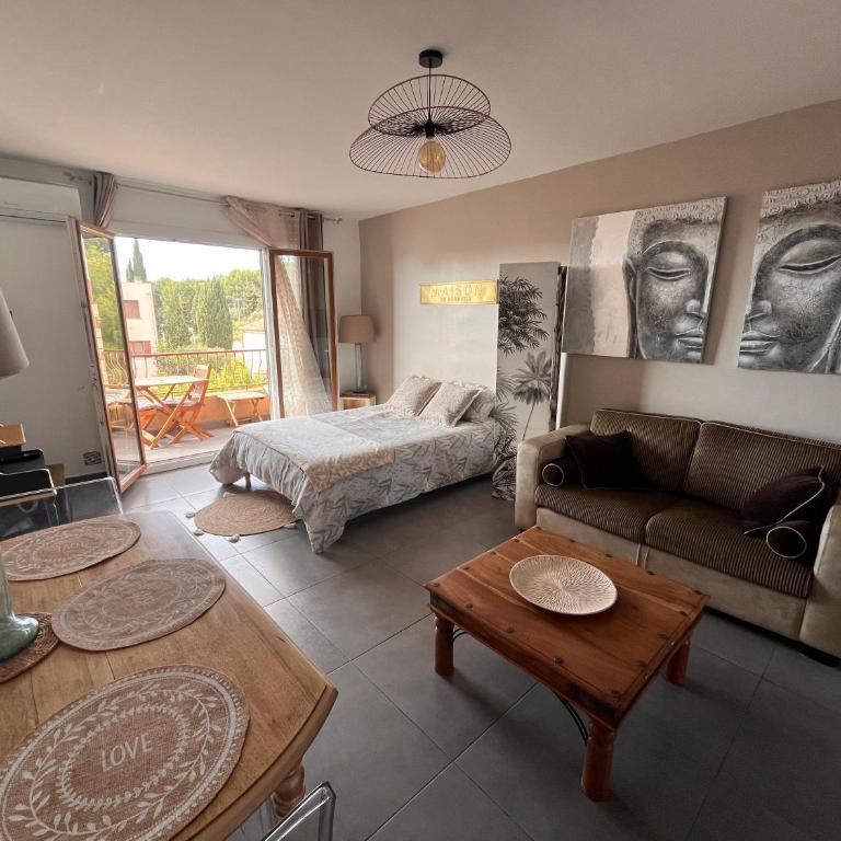 Superbe studio 34m2 avec terrasse aperçu mer - One-Bedroom Apartment - 2