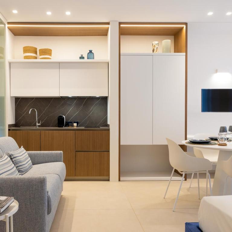 Dimora Zahira Your Italian Escape in Marina di Ragusa Steps from the Sea - One-Bedroom Apartment - 7