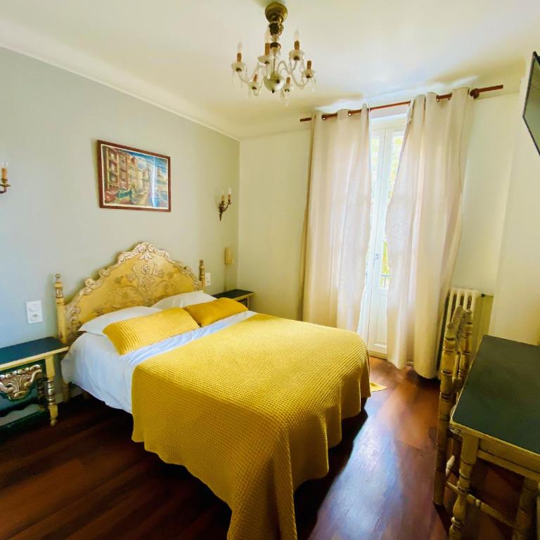 Hôtel des Templiers - Chambre Double Façade - 2