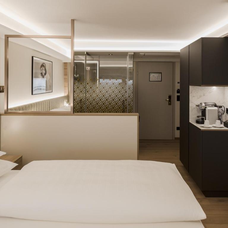 Hotel Schwarzer Bär - Deluxe Doppelzimmer - 9