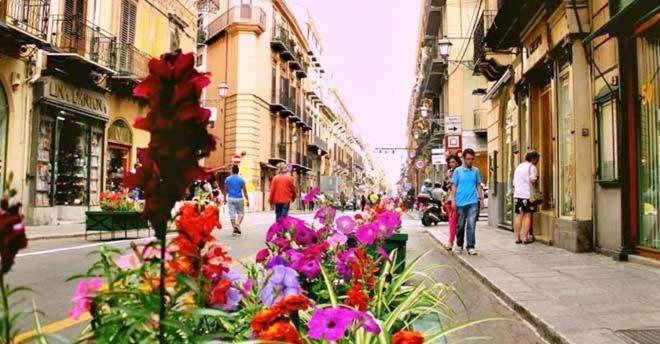 Maqueda Rooms - Double Room with Private Bathroom - 29