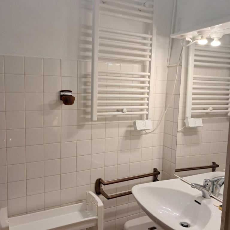 Joli T2 BAGNERES de Bigorre Centre - Two-Bedroom Apartment - 6