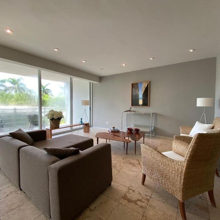 Spacious Magia Condo Steps to the beach & 5th Ave - Appartement 2 Chambres avec Terrasse - 1