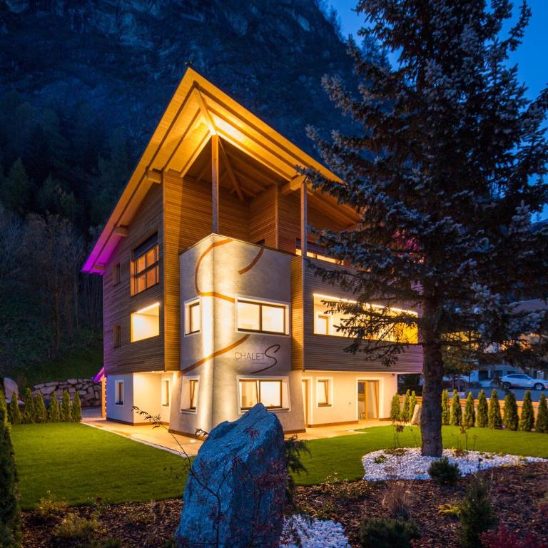 Chalet S Apartments - Superior Apartment - 1