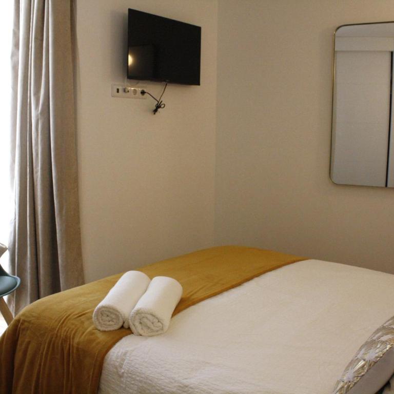APARTAHOTEL MADRID URBAN SUITES - EDIFICIO EXCLUSIVO- 7 Apartments Boutique Full Equiped - Two-Bedroom Deluxe Apartment with Balcony - 24