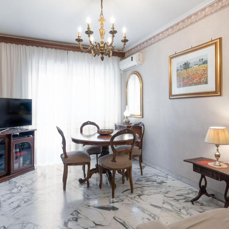 In Vacanza dai Nonni - Appartamento con 1 Camera da Letto con Balcone e Vista Città - 12