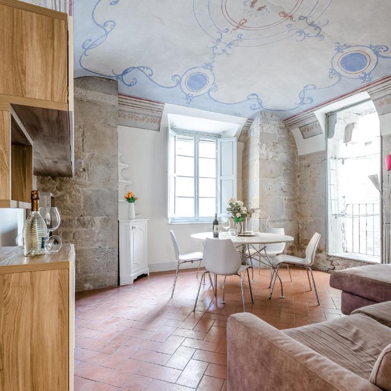 Hostly-Maison Le Vettovaglie-Historical Center - Appartamento Deluxe con 3 Camere da Letto - 8