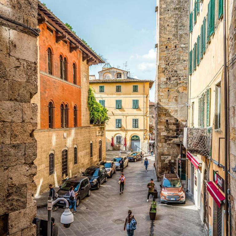 Hostly-Maison Le Vettovaglie-Historical Center - Appartamento Deluxe con 3 Camere da Letto - 16