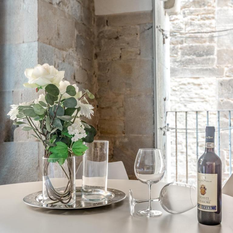 Hostly-Maison Le Vettovaglie-Historical Center - Appartamento Deluxe con 3 Camere da Letto - 21