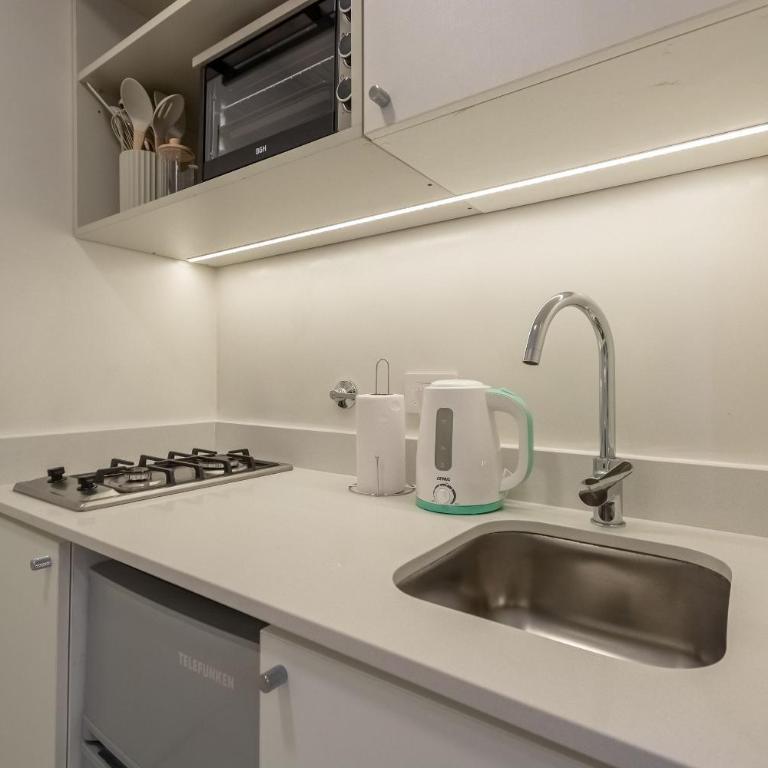 Estudio moderno en Av. Libertador | Seguridad 24hs - Apartamento Estudio - 17