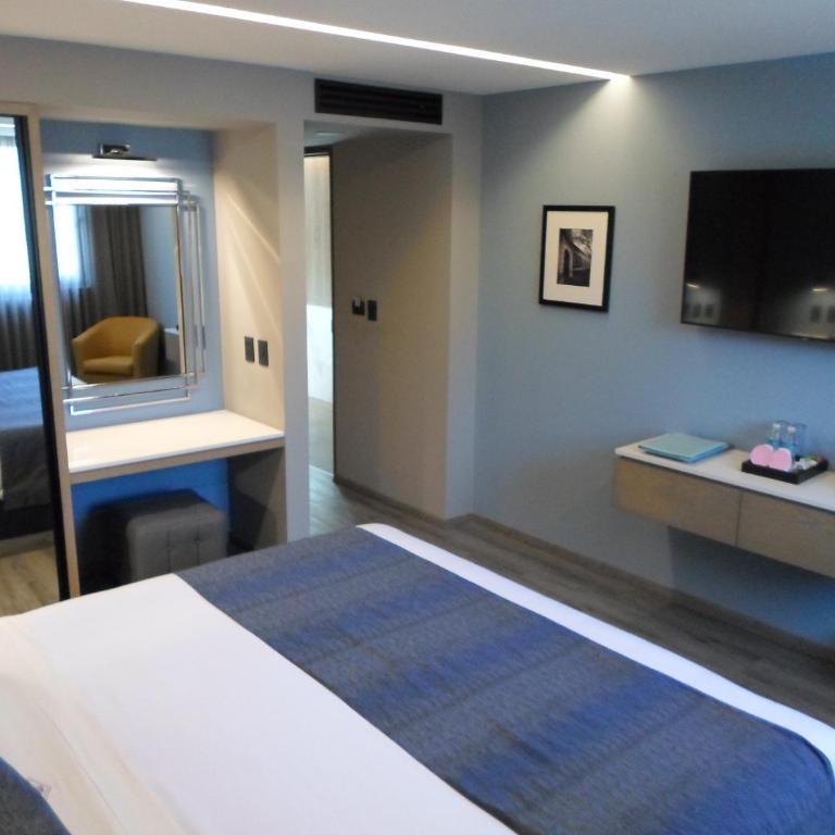 Alia Inn Boutique WTC - Deluxe Studio - 1