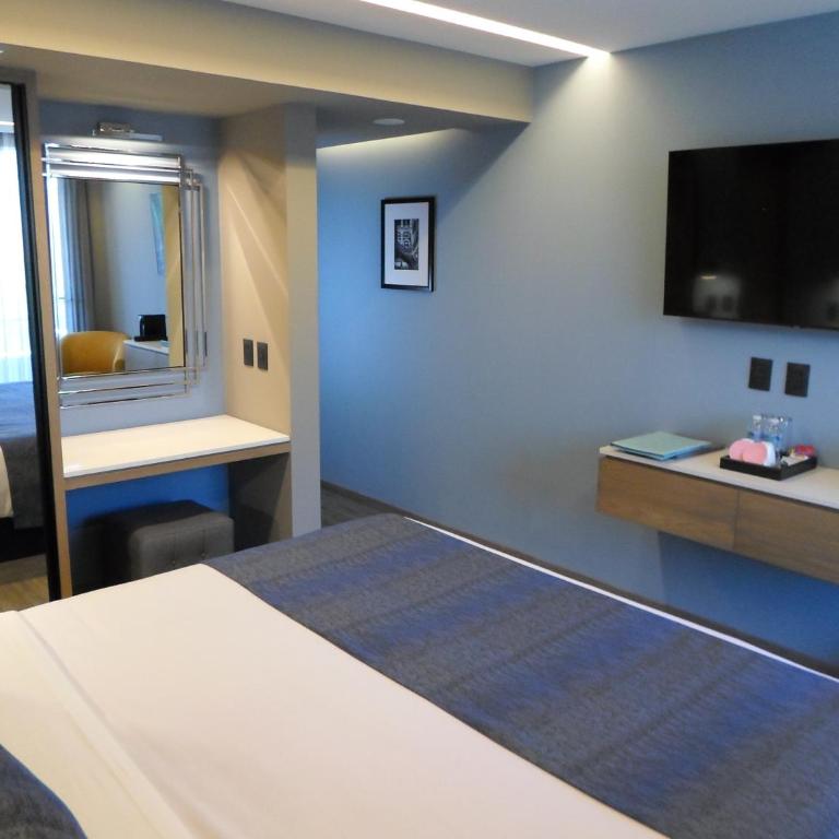 Alia Inn Boutique WTC - Studio with Balcony - 1