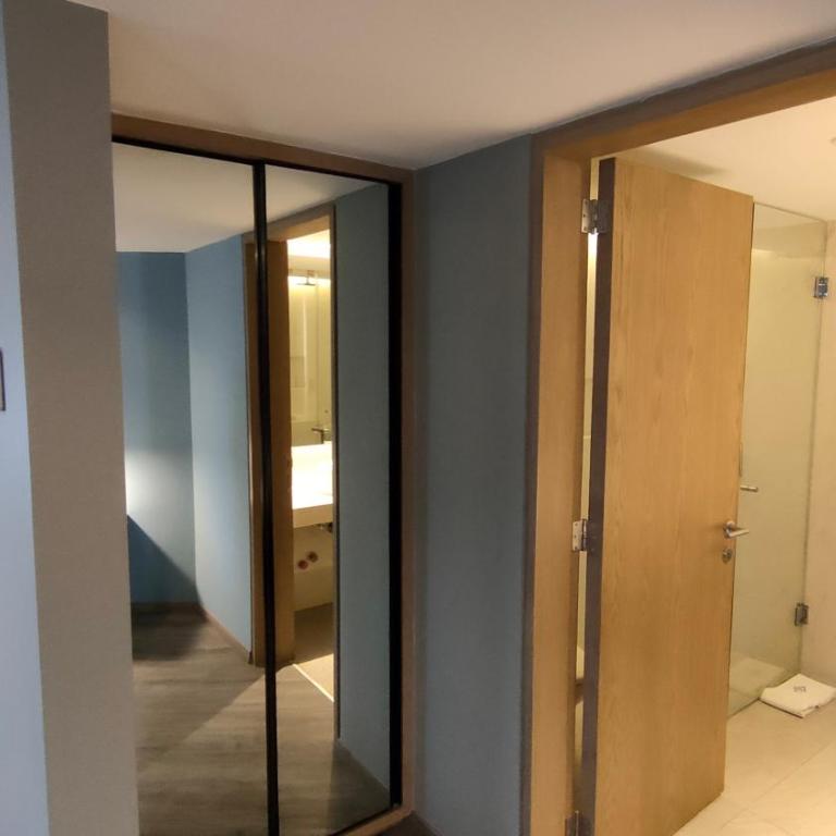 Alia Inn Boutique WTC - Deluxe King Studio - 5