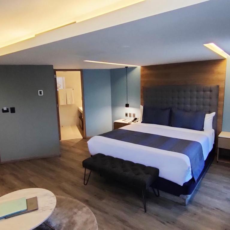 Alia Inn Boutique WTC - Deluxe King Studio - 1