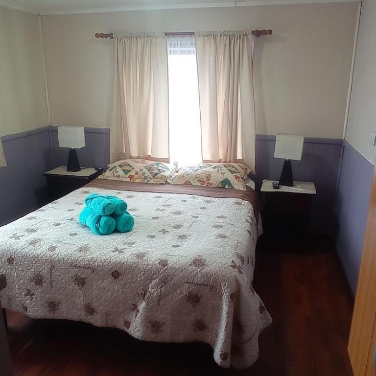 Hostal Temuco - Habitación Triple con baño privado - 1