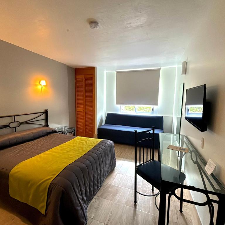 Hotel Arboledas Expo - Habitación Doble Deluxe (2 adultos + 1 niño) - 6