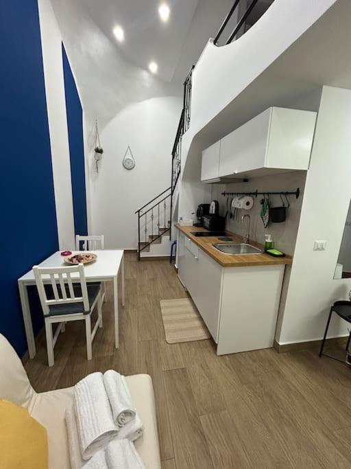 Pepa's Home - One-Bedroom Apartment - 8