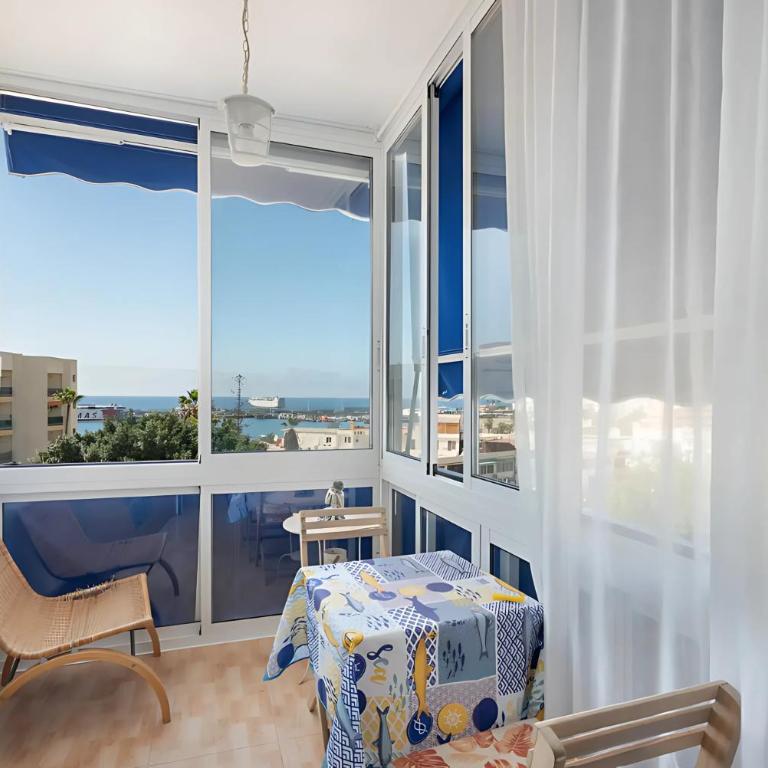 Precioso apartamento en Los Cristianos - Apartamento de 2 dormitorios - 3