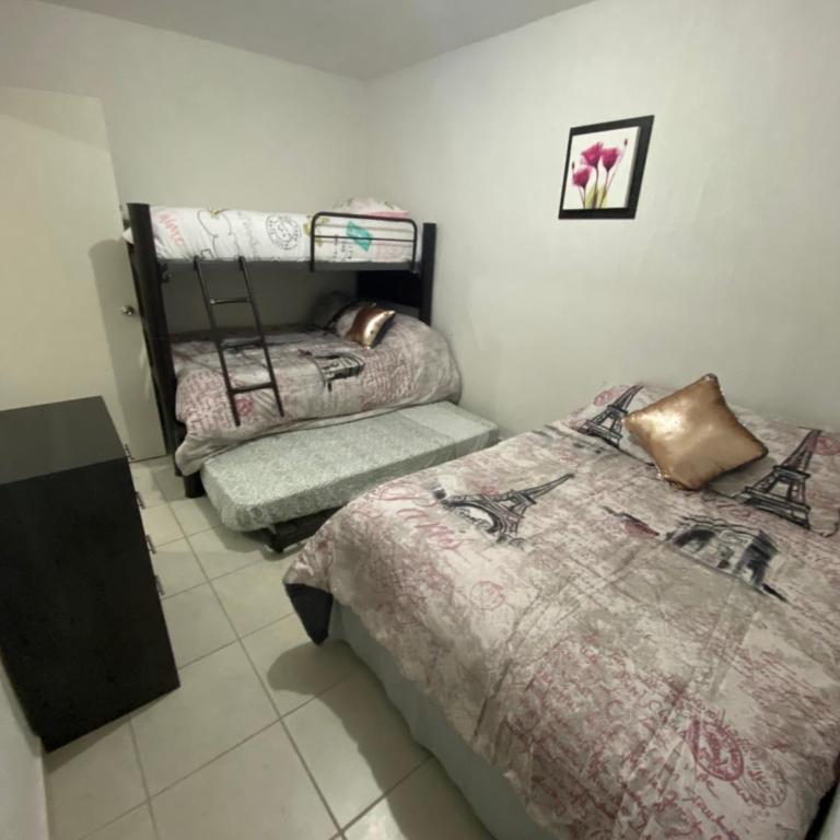 FAMILIAR DEPARTAMENTO EQUIPADO - Apartamento de 2 dormitorios - 12