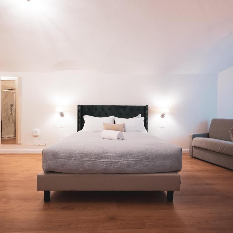 Carlo Felice Boutique Hotel - Camera Tripla Deluxe - 3