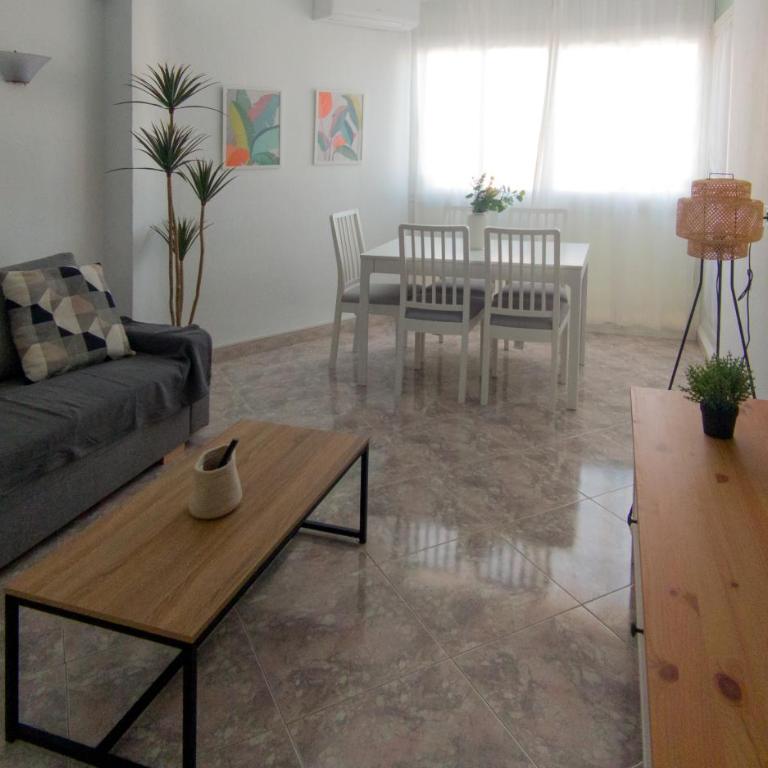 Apartamento Love Torremolinos Centro y Playa - Apartamento de 2 dormitorios - 1