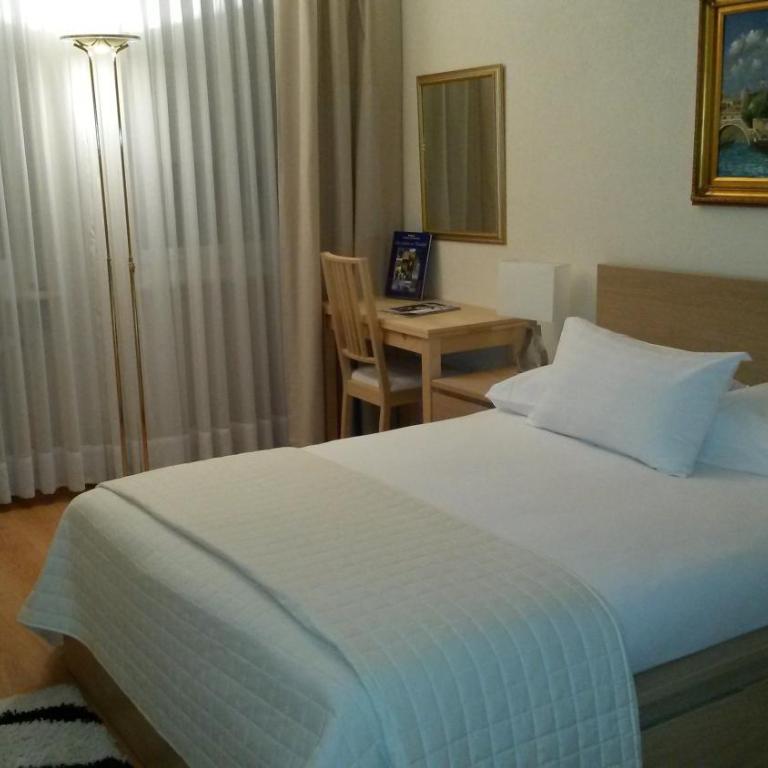 Hotel Century - Chambre Double - 1