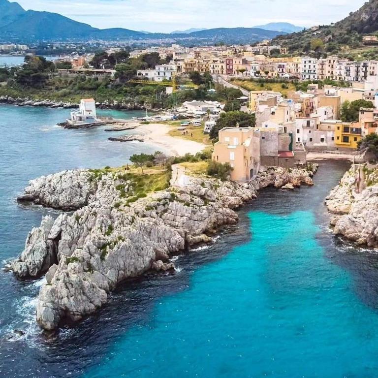 Le finestre sul mare - Two-Bedroom Apartment - 7
