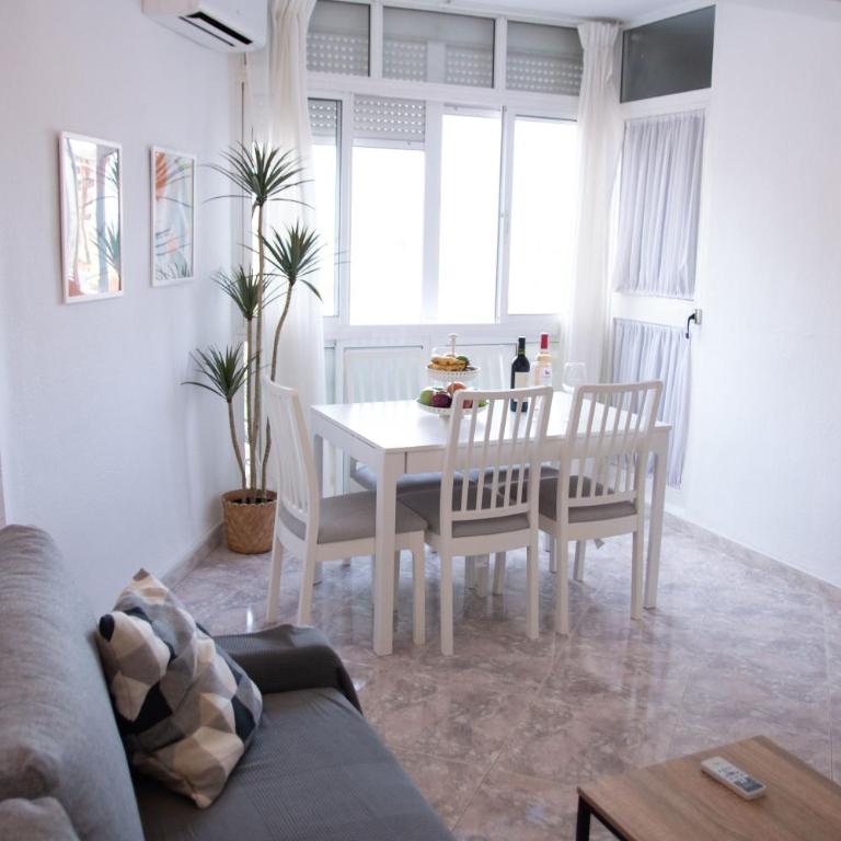 Apartamento Love Torremolinos Centro y Playa - Apartamento de 2 dormitorios - 31